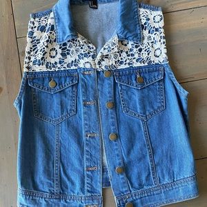 Women's Forever 21 Crochet Vest